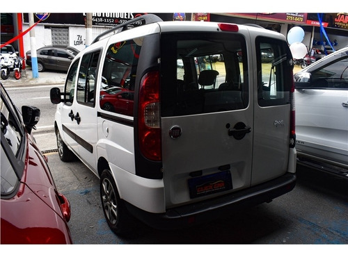 Imagem 6 de 15 de Fiat Doblo 1.8 Mpi Essence 7l 16v Flex 4p Manual