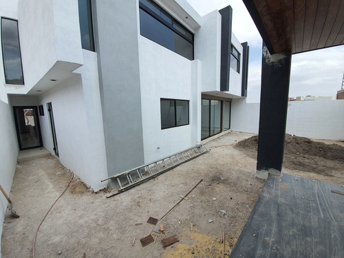 Casa En Venta Punta San Luis