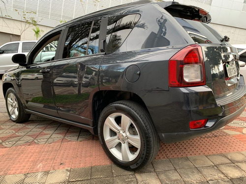 Jeep Compass 2014 2.0 Sport Aut. 5p