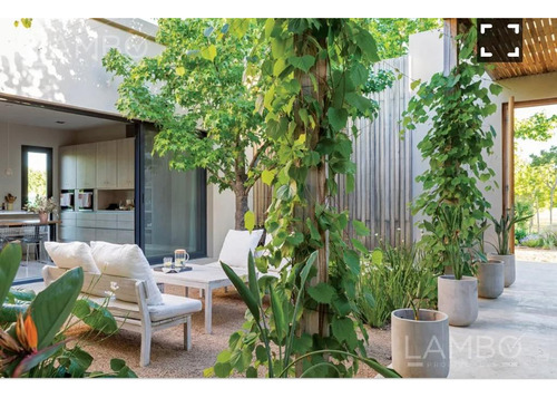 Imagen 2 de 21 de Venta- Casa- Pilar- Pilara- La Volanta