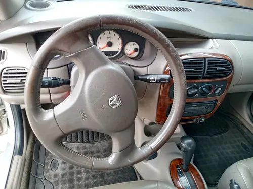 Dodge Neon 2.0cc At Aa 4x2