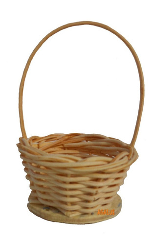 Imagem 1 de 3 de 25 Mini Cestinha Lembrancinha Palha Bambu Ref.202 04x07