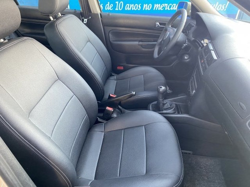 Imagem 10 de 13 de Golf 1.6 Mi 8v Gasolina 4p Manual