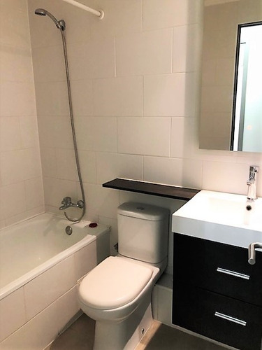Departamento En Arriendo De 2 Dorm. En Macul