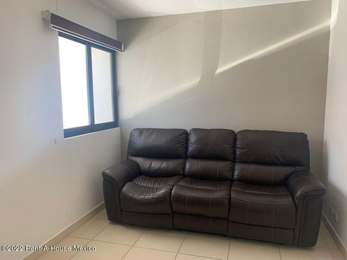 Imagen 8 de 20 de Renta Casa Con Vigilancia Y Terraza En Juriquilla Crb