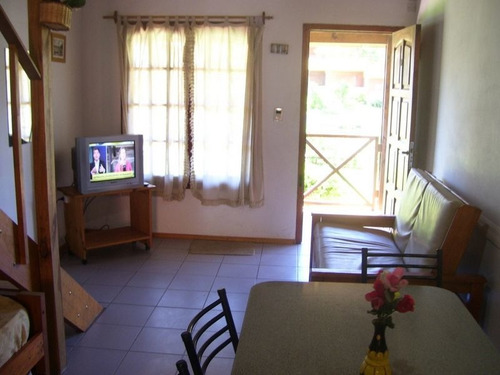 Imagen 21 de 24 de Complejo De 6 Departamentos En Venta