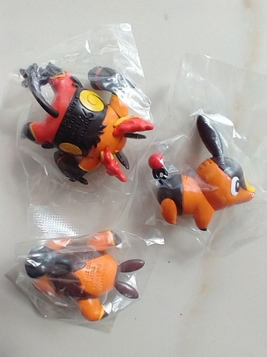 Pokémon Tomy Set X 3 Tepig, Pignite, Emboar
