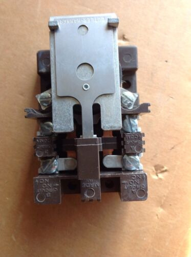 Cutler-hammer Type Aa Relay 2 Poles 9575h2613-66 Coil 11 Nne