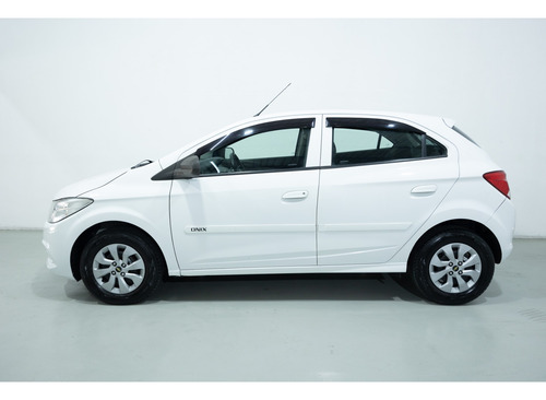 Chevrolet Onix 1.0 MPFI LT 8V FLEX 4P MANUAL