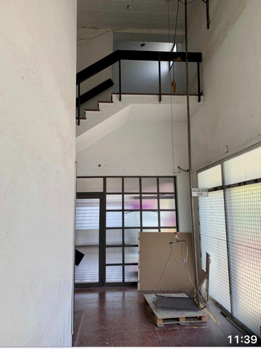 Imagen 12 de 23 de Amplios Depósitos Y Oficinas C/gran Patio/estac. Pueyrredón Al 200 U$s 420.000