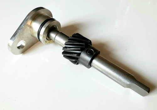 Imagem 2 de 4 de Tampão Do Distribuidor Opala C/ Rolamento + Engrenagem