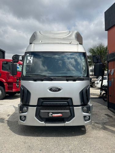Imagem 17 de 23 de Ford Cargo 1933 4x2 Toco 2014
