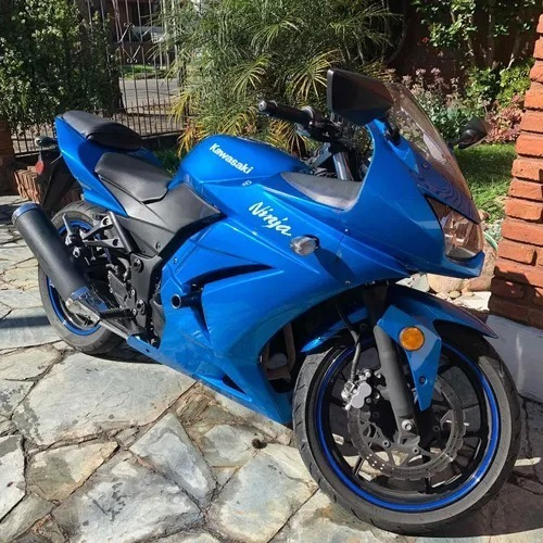 Imagen 2 de 8 de Kawasaki Ninja 250