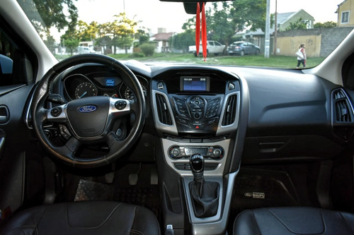 Ford Focus Iii 2.0 Sedan Se Plus Mt 2014