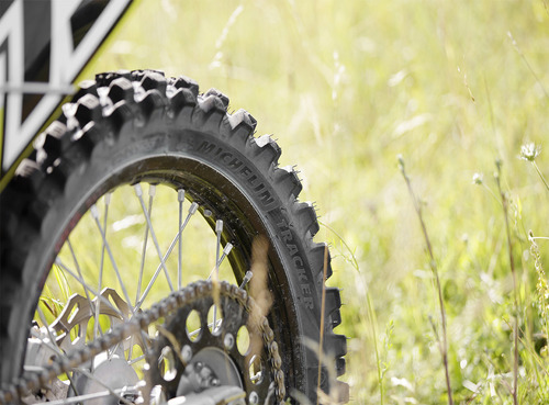 Pneu Traseiro 110/100-18 (64r) Tt Tracker Michelin