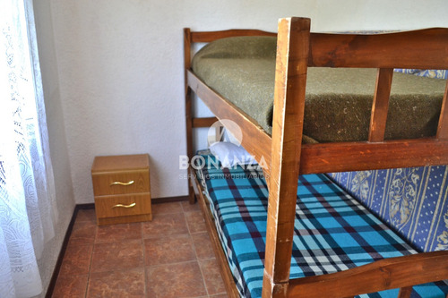 Piriápolis, Playa Hermosa. Casa En Venta A 200 Metros De La Playa. Padrón Único, 4 Dormitorios, 2 Baños