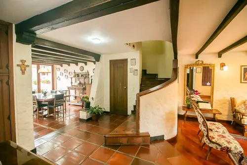 Casa En Venta En Andes Norte. Cod V1030179
