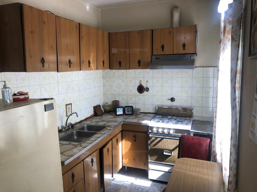 Casa En Venta Ubicado En Lanús Este, Lanús, G.b.a. Zona Sur
