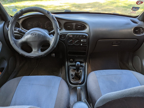 Imagen 10 de 15 de Hyundai Elantra Gls 1996 Todo Al Dia Andando Perfecto