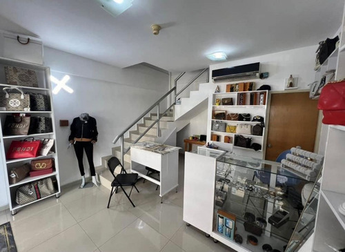 Local En Venta Cc Manantial, Naguanagua. Minerva K