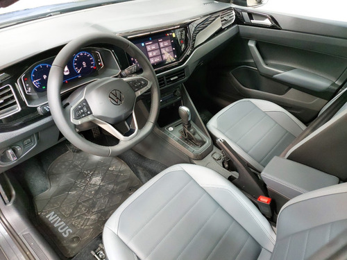 Volkswagen Nivus Highline