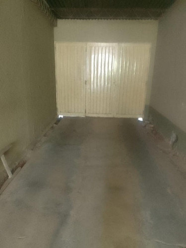 Casa En Venta - 3 Dormitorios 1 Baño - Cocheras - 250mts2 - Tunuyán, Mendoza