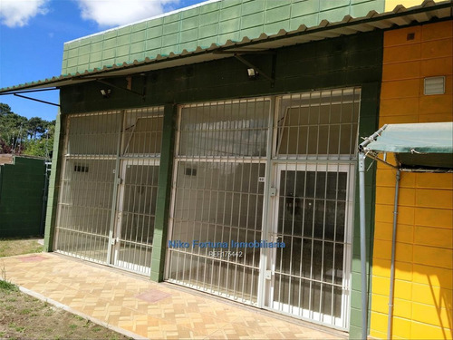 Imagen 1 de 4 de Centro De Locales Comerciales En El Pinar! Cw173442