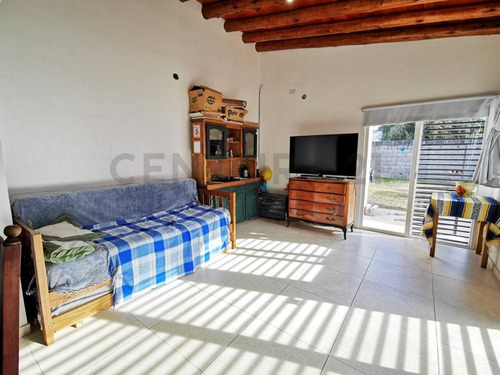 Imagen 11 de 20 de Casa De 3 Dormitorios En Venta En Los Hornos