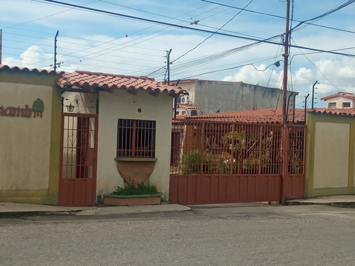 Imagen 23 de 23 de Casa En Venta En Cabudare, La Piedad, Urb. Nueva Con Pocas Viviendas. Inf. 0424-5337900,mls #22-8447, Nds 17