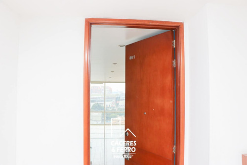 Imagen 14 de 25 de Se Vende Apto Duplez Ext. 8vo. Piso Santa Barbara Central -5-