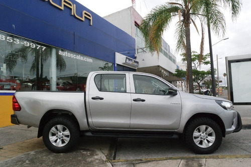 Imagen 6 de 14 de 2019 Toyota Hilux Doble Cabina Sr Factura Original