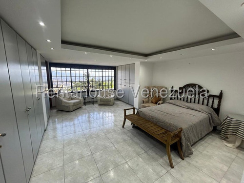 Amplio Apartamento En Alquiler En Alto Hatillo #25-13619 Josmary Sanjuan