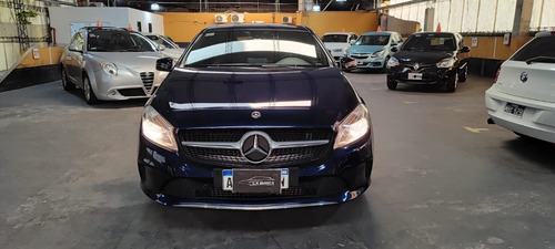 Imagen 3 de 25 de Mercedes Benz A200 Urban