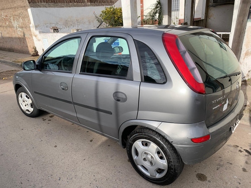 Chevrolet Corsa II 1.7 Gl Aa Dh