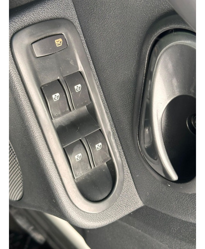 Renault Duster 1.6 DYNAMIQUE 4X2 16V FLEX 4P MANUAL