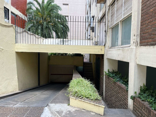 Imagen 2 de 5 de Venta Cochera En Sacassuo. San Isidro