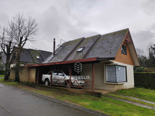 Venta De Casa En Barrio El Bosque Valdivia  (27741)