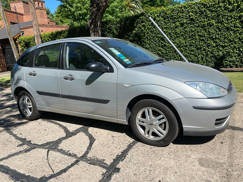 Ford Focus 2.0 Edge Mp3