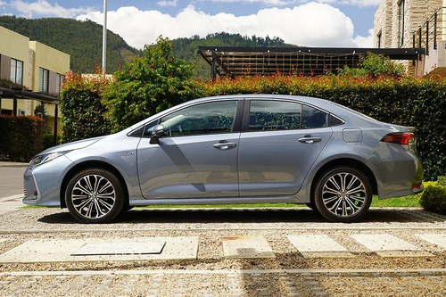 Toyota Corolla 1.8 Se-g Cvt 140cv