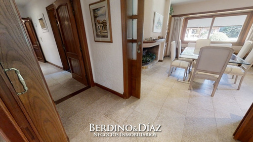 Preciosa Mansión En Exclusivo Barrio Beverly Hills- Ref: 326