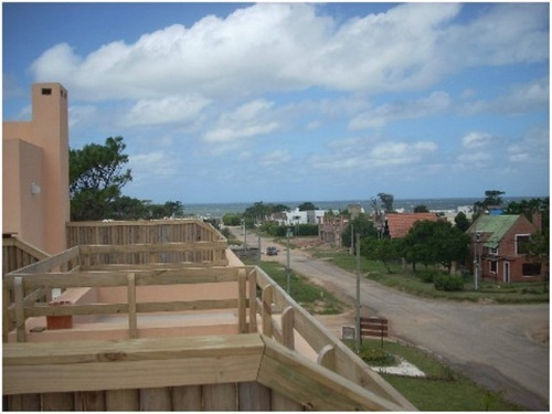Apartamento En Alquiler Por Temporada De 3 Dormitorios En Manantiales