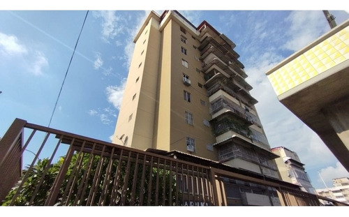 Apartamento En Venta En La Paz Caracas