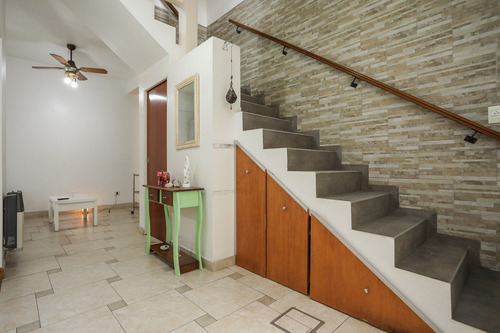 Departamento Ph En Venta En Monte Castro, Capital Federal, Buenos Aires