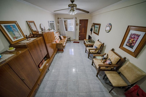 Casa Venta 4 Ambientes Olivos-permuta