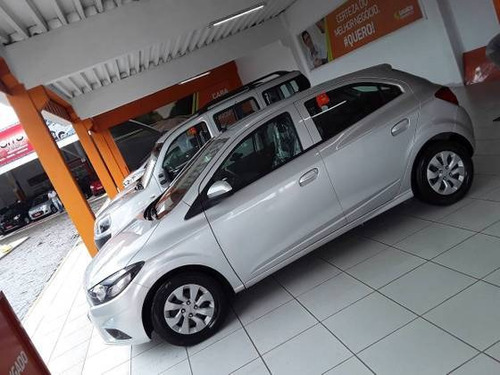 Imagem 4 de 9 de Chevrolet Onix 1.0 Mpfi Lt 8v Flex 4p Manual