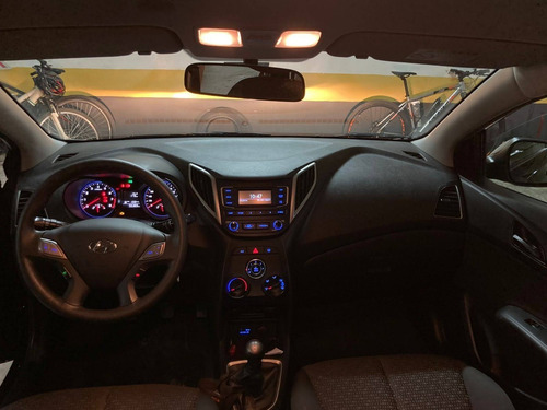 Imagem 6 de 8 de Hyundai Hb20 Comfort Plus 1.0 12v Manual