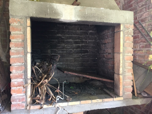 Venta Casa 2 Dormitorios En El Centro De La Ciudad