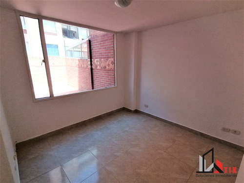 Imagen 13 de 16 de Apartamento Colina Venta Primer Piso
