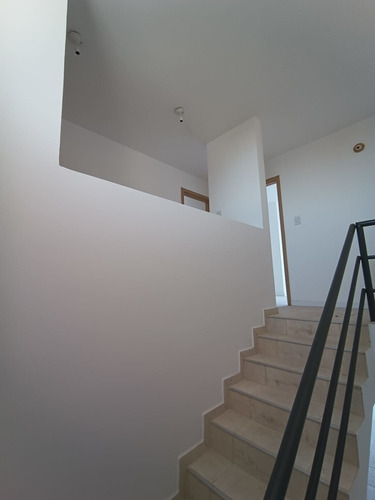 Imagen 11 de 20 de Nueva Cordoba , Duplex En Venta, Dos Balcones Terraza ,lavadero, Frente.