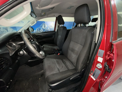Toyota Hilux Dx 4x4 Swcx10